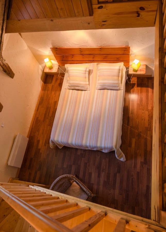 Auberge Du Lac Madic ภายนอก รูปภาพ